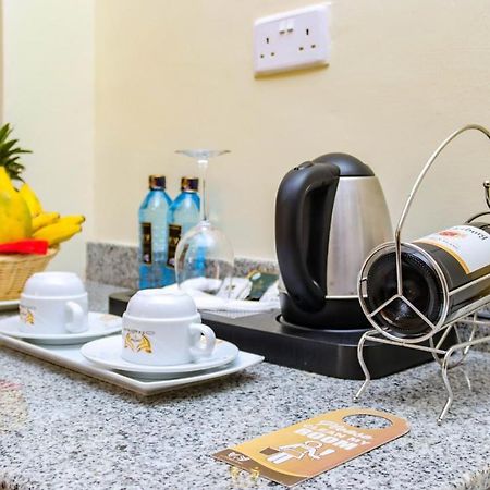 Millsview Hotels In 基苏木 外观 照片