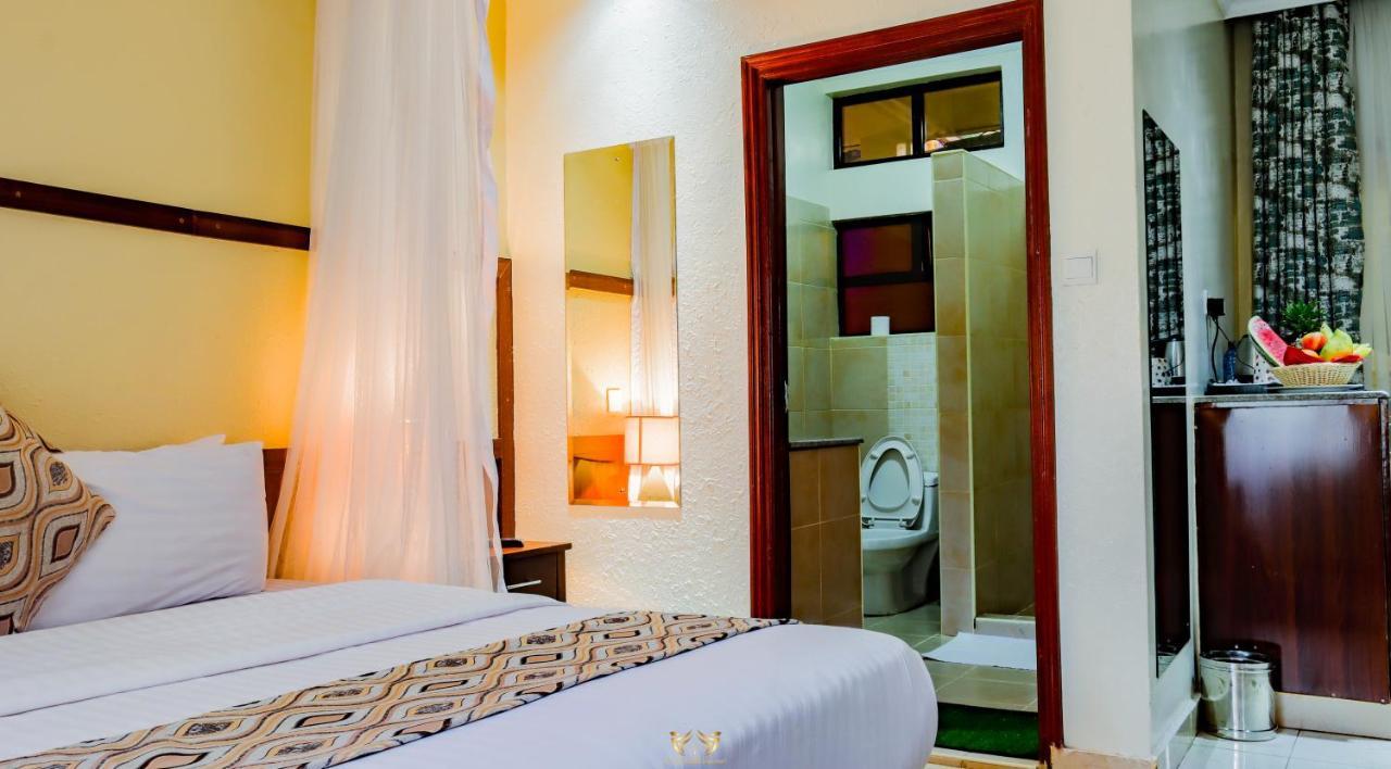 Millsview Hotels In 基苏木 外观 照片