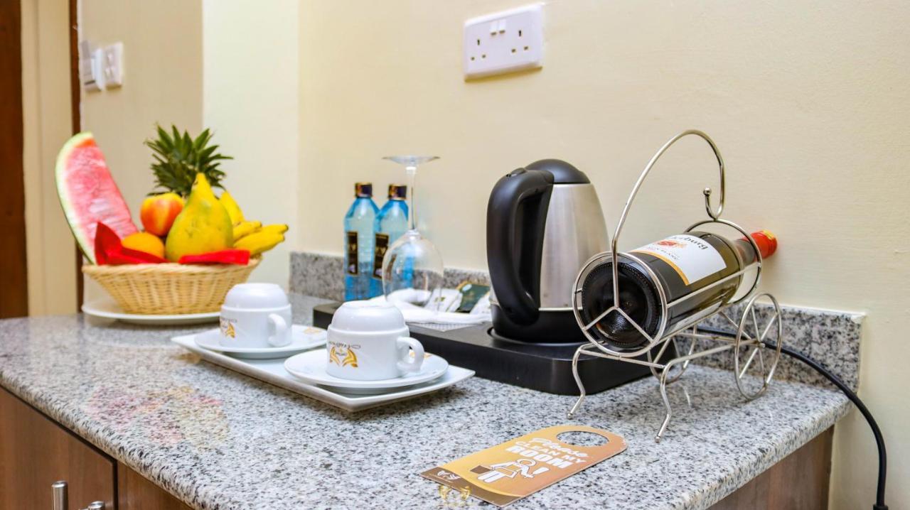 Millsview Hotels In 基苏木 外观 照片