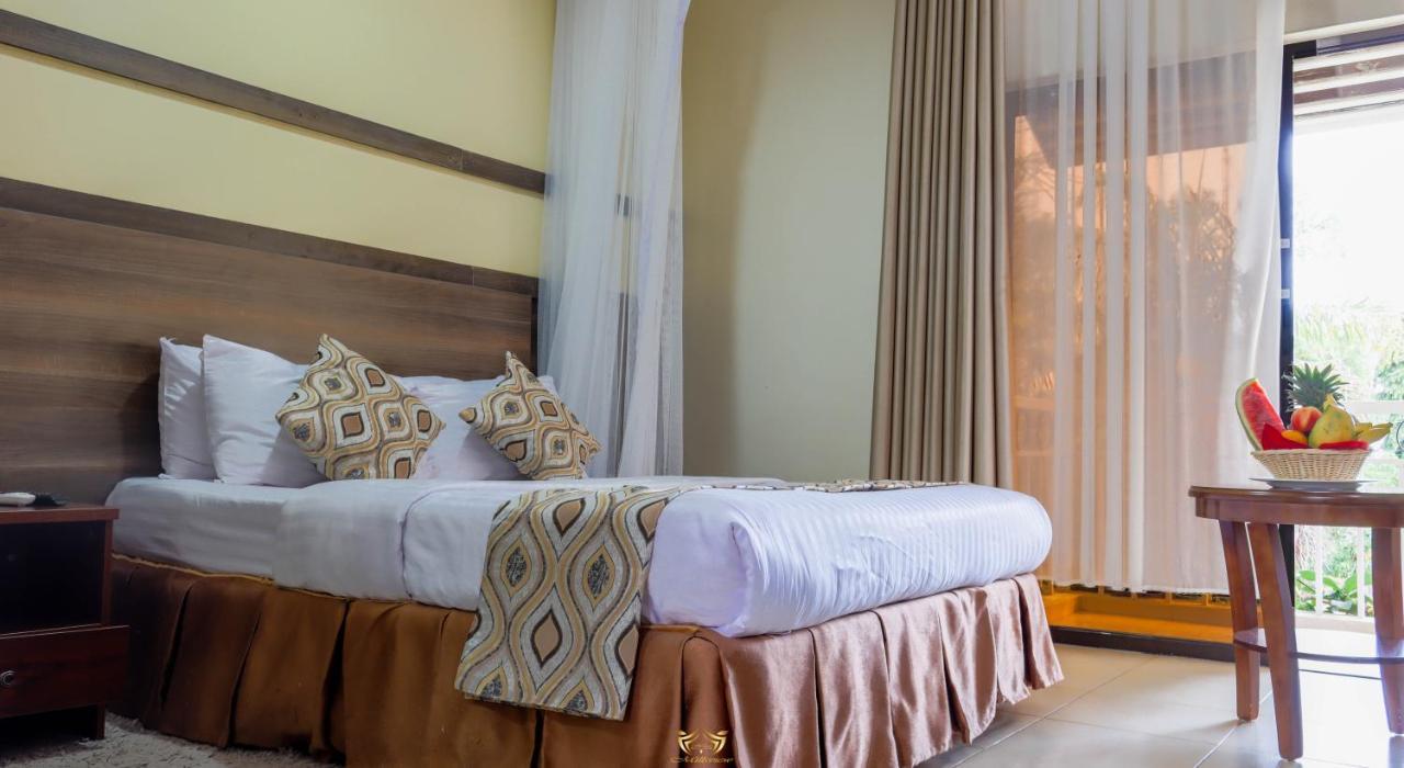 Millsview Hotels In 基苏木 外观 照片